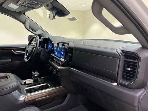 Certified 2022 Chevrolet Silverado 1500 LT w/ Safety Package image 25