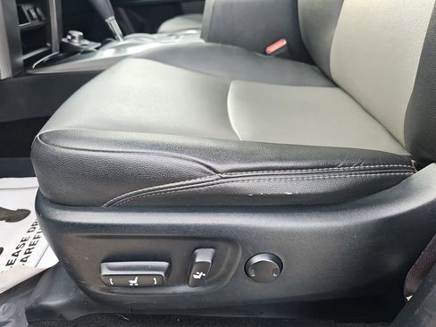 Used 2021 Toyota 4Runner SR5 Premium image 32