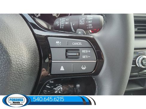 New 2025 Honda Pilot Touring image 16