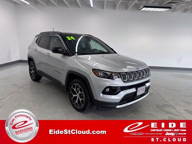 Used 2024 Jeep Compass Limited AWD/4WD image 1