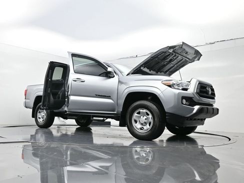 Used 2023 Toyota Tacoma SR5 image 28