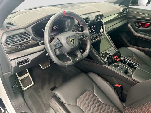 Used 2024 Lamborghini Urus S AWD/4WD image 9