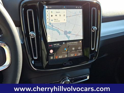 New 2026 Volvo XC40 B5 Ultra w/ Protection Package Premier image 13