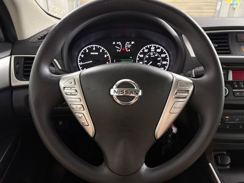 Used 2017 Nissan Sentra S image 13