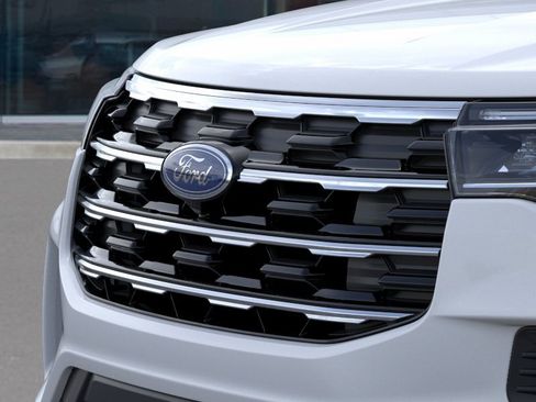 New 2026 Ford Explorer Active RWD image 19