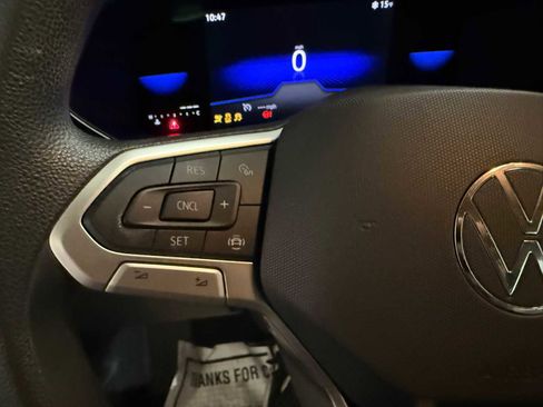 Certified 2022 Volkswagen Taos S image 29