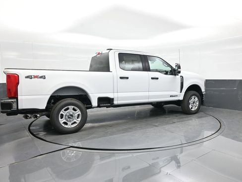 New 2026 Ford F250 XLT image 9
