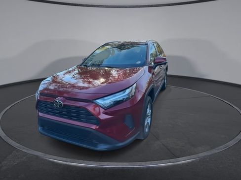 Used 2023 Toyota RAV4 XLE image 5