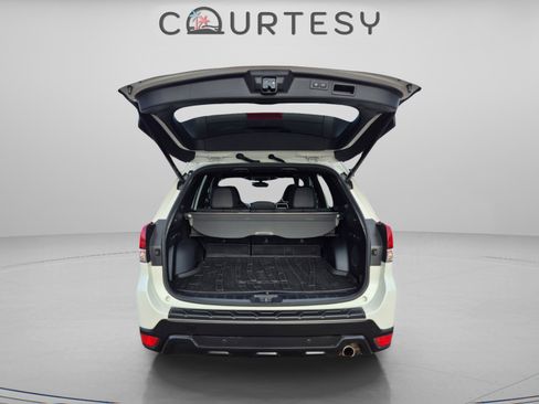 Used 2022 Subaru Forester Wilderness AWD/4WD image 11