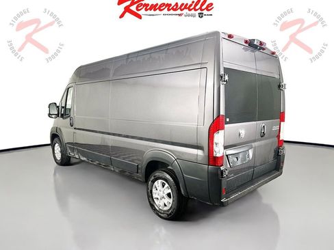 New 2026 RAM ProMaster 2500 w/ Quick Order Package 22G SLT image 5