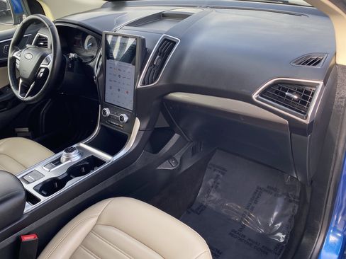 Used 2024 Ford Edge SEL image 10
