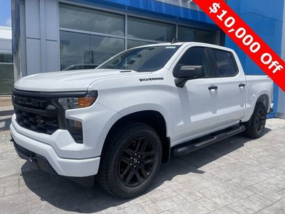 New 2025 Chevrolet Silverado 1500 Custom w/ Turbomax Blackout Package