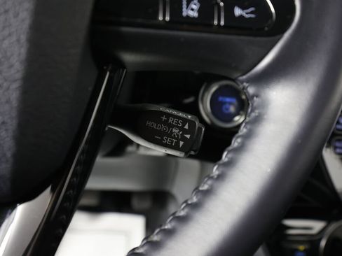 Used 2021 Toyota Prius Prime XLE w/ Carpet Mat Package (TMS) FWD image 34
