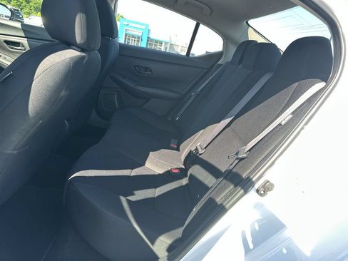 Used 2024 Nissan Sentra S FWD image 27