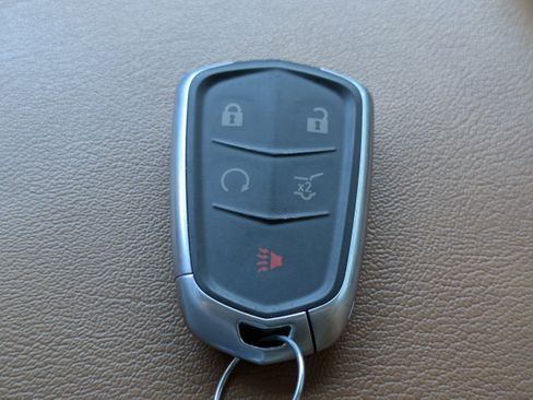 Used 2021 Cadillac XT5 Premium Luxury image 35