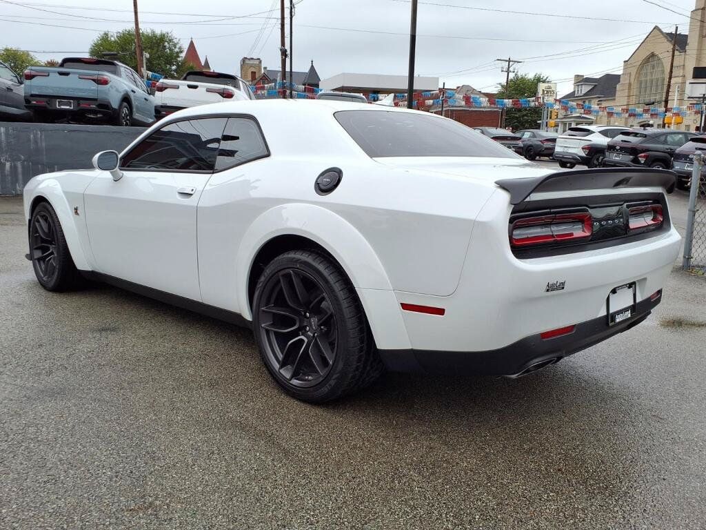 Used 2019 Dodge Challenger R/T Scat Pack RWD image 6