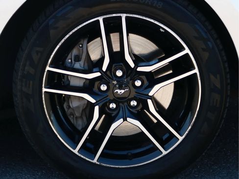 Used 2015 Ford Mustang GT Premium RWD image 11