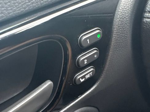 Used 2025 Honda Odyssey Touring image 25