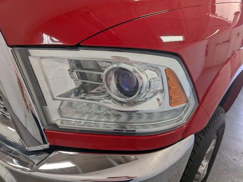 Used 2015 RAM 2500 Laramie w/ Convenience Group AWD/4WD image 12
