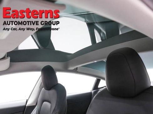 Used 2022 Tesla Model 3 Performance image 31