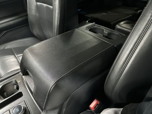 Used 2024 Ford Expedition XLT image 26