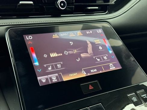 Used 2025 INFINITI QX80 Sensory image 24