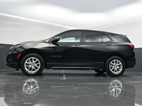 Used 2024 Chevrolet Equinox LS w/ LS Convenience Package FWD image 38