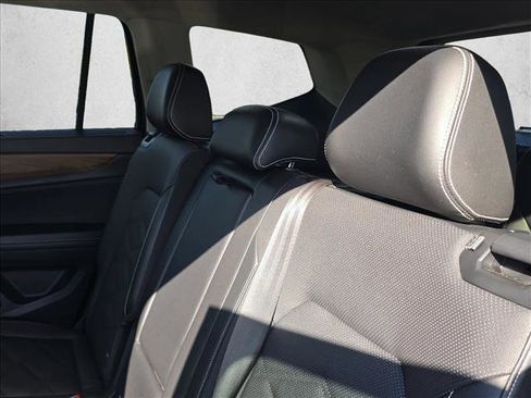 Used 2024 Volkswagen Atlas SE image 18