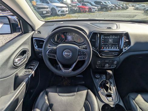 Used 2022 Jeep Cherokee Limited image 16