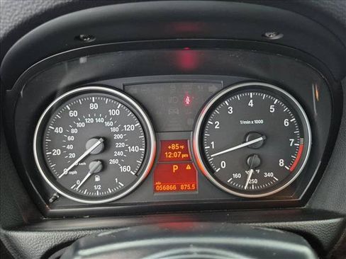 Used 2013 BMW 335i Convertible RWD image 11