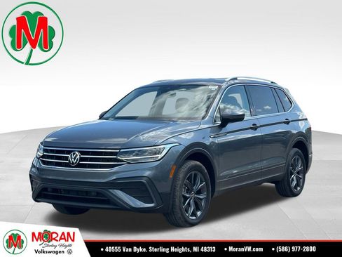 Certified 2023 Volkswagen Tiguan SE FWD image 1