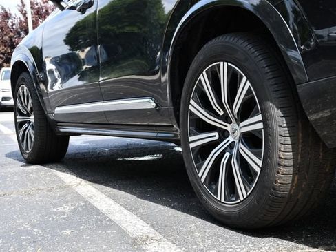 Certified 2024 Volvo XC90 B6 Plus AWD/4WD image 9