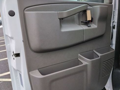 New 2025 Chevrolet Express 4500 4500 Series w/ Power Convenience Package image 11