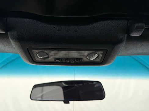 Used 2005 Ford Thunderbird RWD image 30