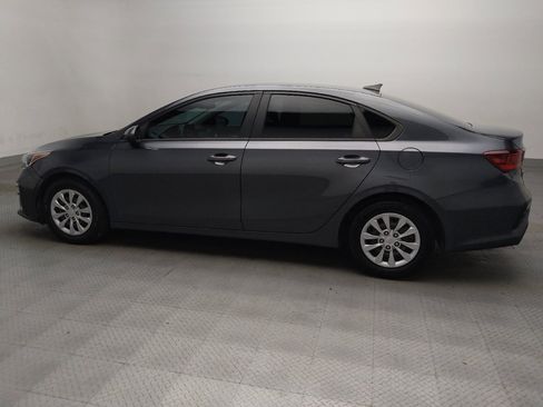 Used 2021 Kia Forte Sedan FWD image 3
