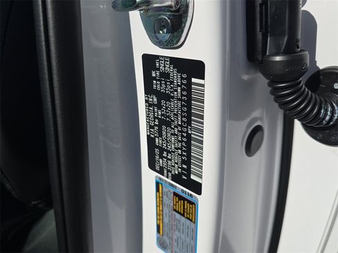 New 2025 Kia Telluride S image 34