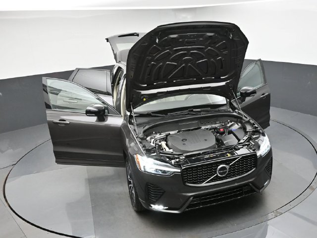 Used 2024 Volvo XC60 B5 Plus w/ Protection Package Premier AWD/4WD image 46