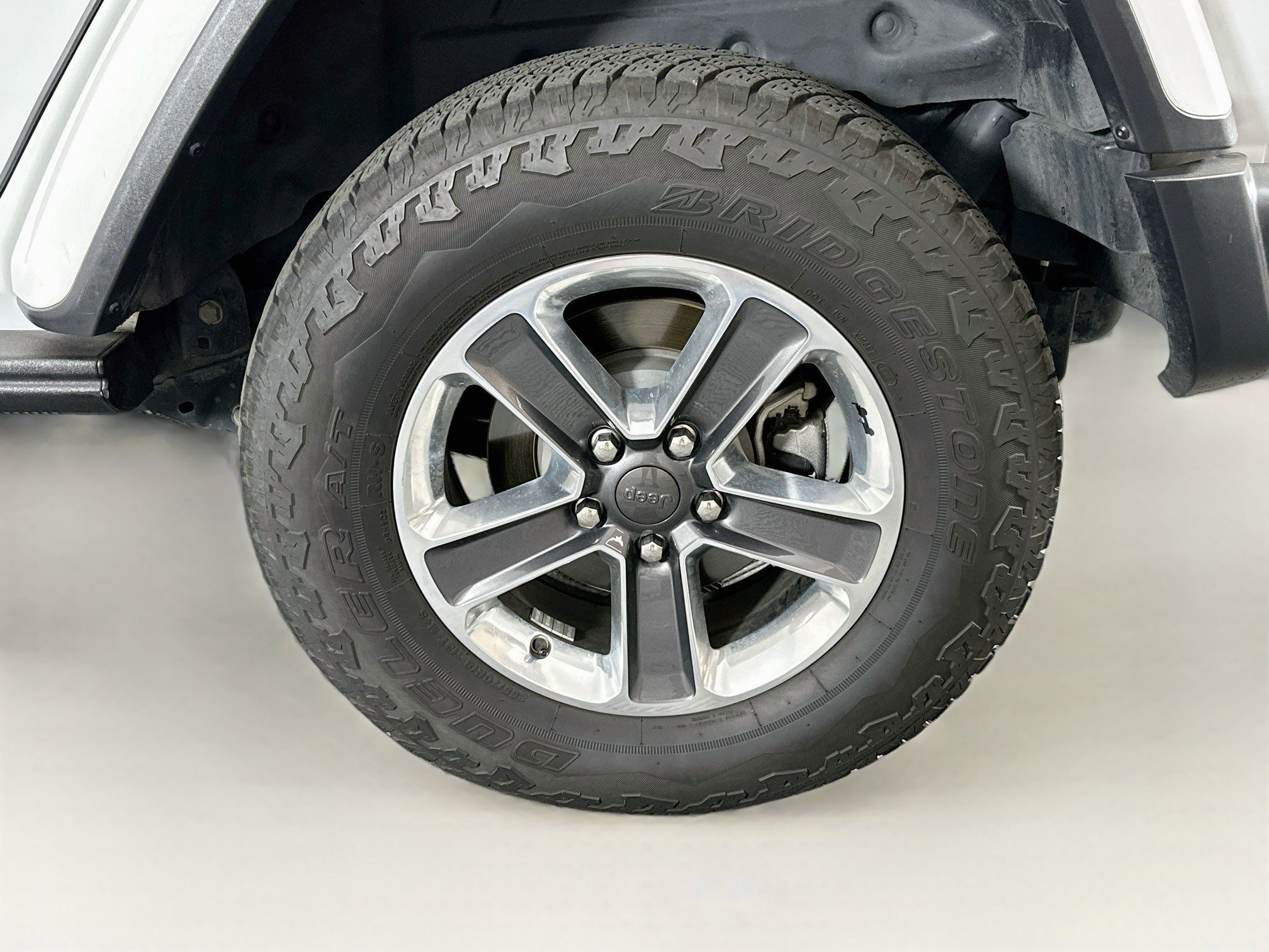 Used 2020 Jeep Wrangler Unlimited Sahara AWD/4WD image 11