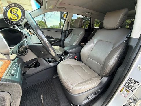 Used 2017 Hyundai Santa Fe FWD image 12