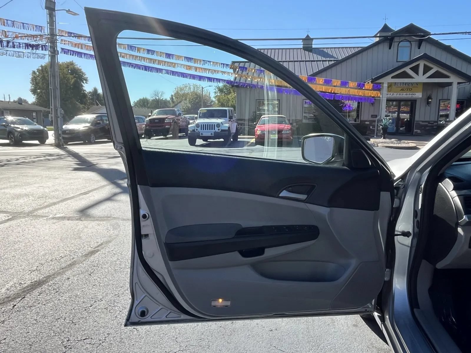 Used 2012 Honda Accord LX image 7