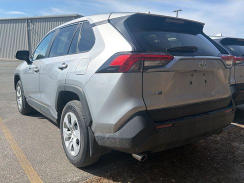 Used 2025 Toyota RAV4 LE image 9