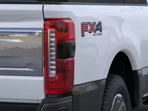 New 2025 Ford F350 King Ranch w/ FX4 Off-Road Package image 21