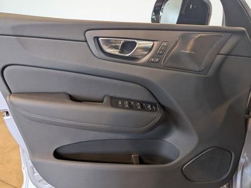 New 2026 Volvo XC60 B5 Ultra w/ Protection Package Premier AWD/4WD image 8