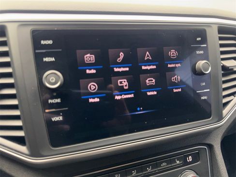 Used 2021 Volkswagen Atlas Cross Sport SE image 63