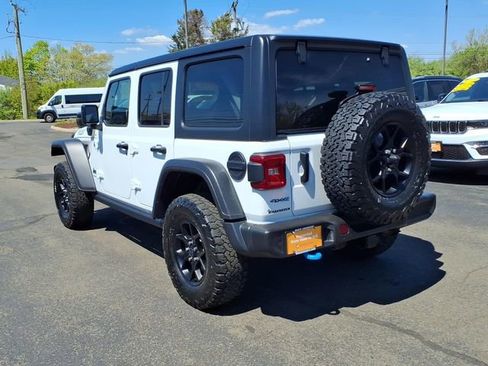 Certified 2024 Jeep Wrangler Unlimited AWD/4WD image 5
