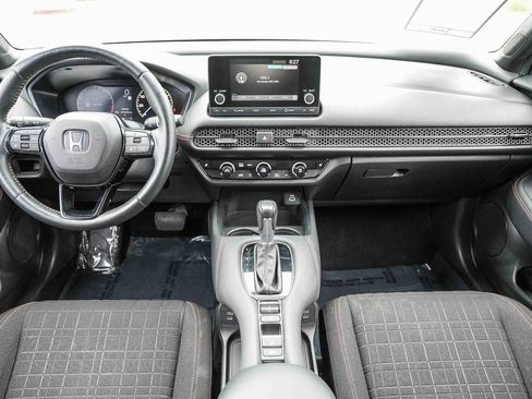 Used 2024 Honda HR-V Sport image 12