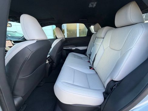 Used 2024 Lexus RX 350 Premium Plus w/ Convenience Package FWD image 17