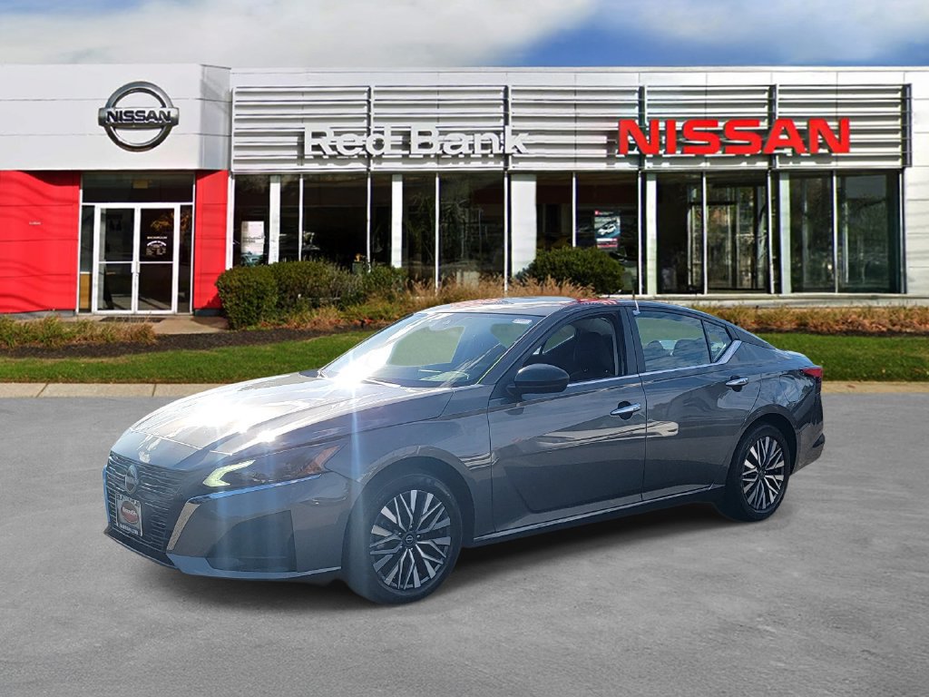 Used 2025 Nissan Altima 2.5 SV AWD/4WD image 5