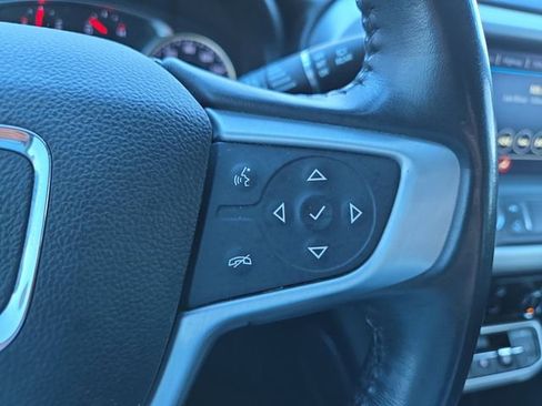 Used 2021 GMC Acadia SLT image 21