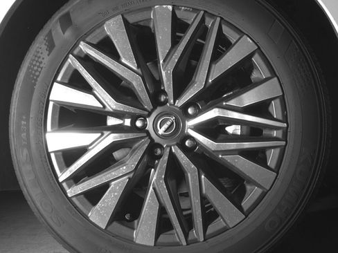 Used 2025 Nissan Altima 2.5 SV FWD image 13